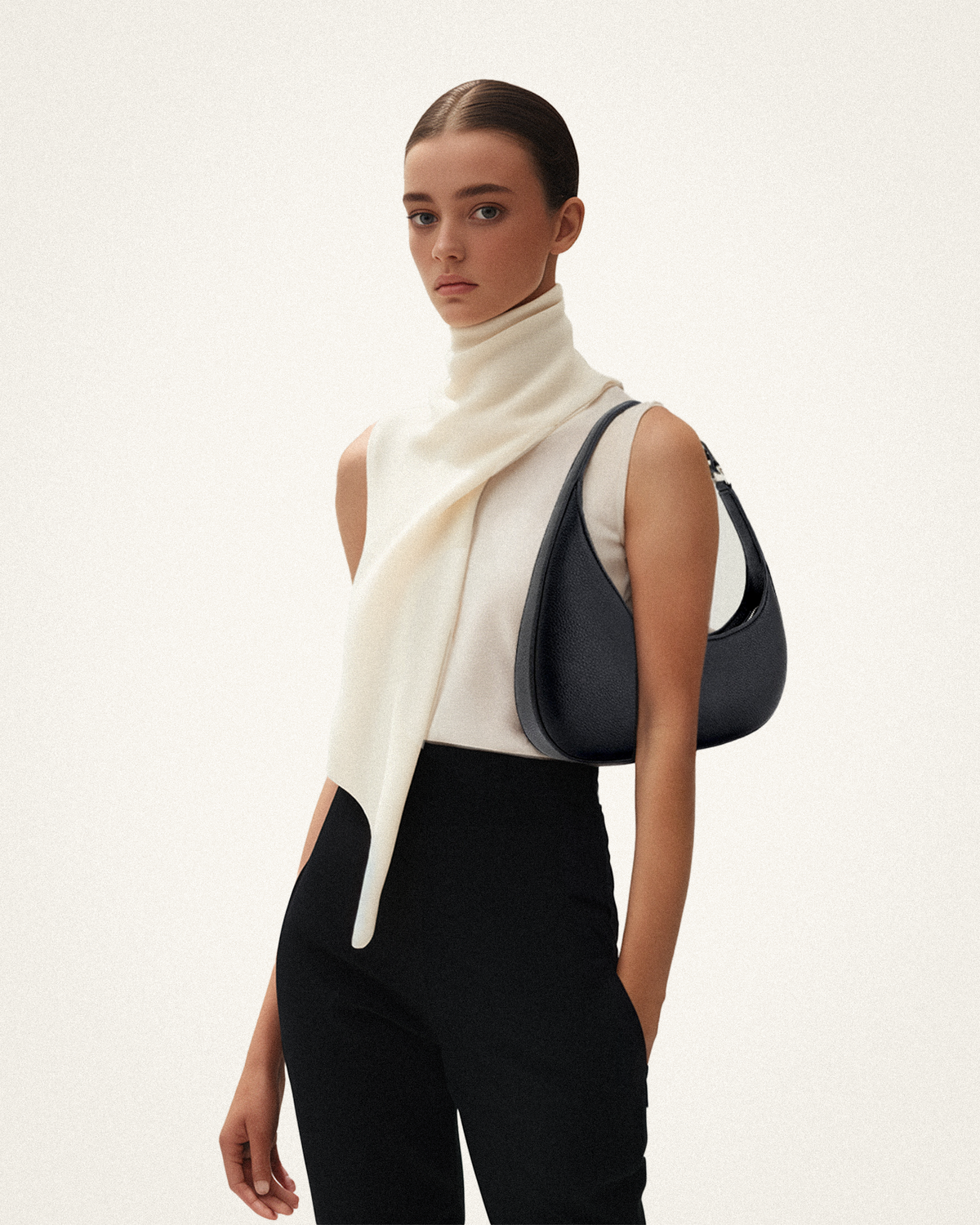 Harlee Shoulder Bag - Black - view 2