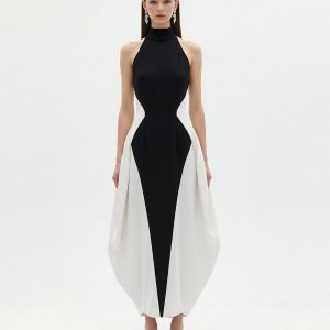 Monochrome Paneled Maxi Dress – Black - view 1